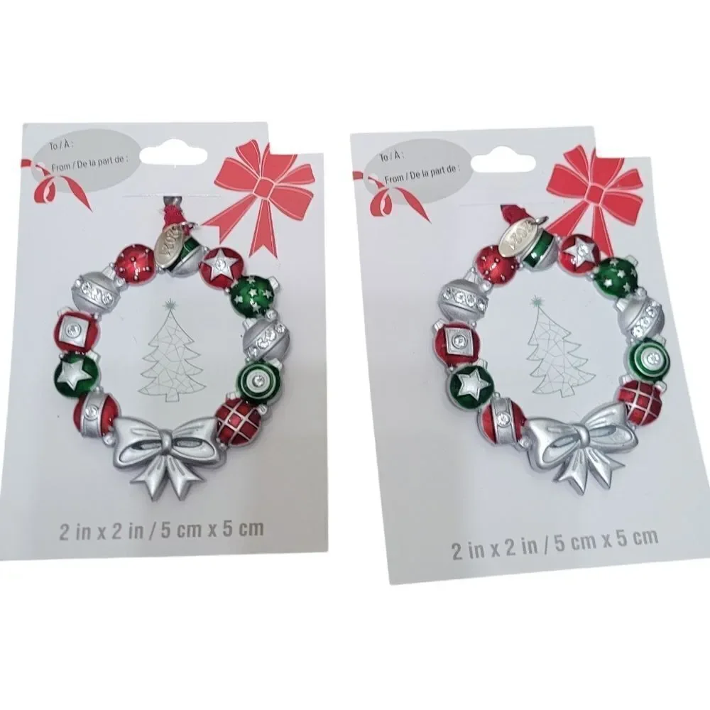 Wreath shaped photo ornaments
